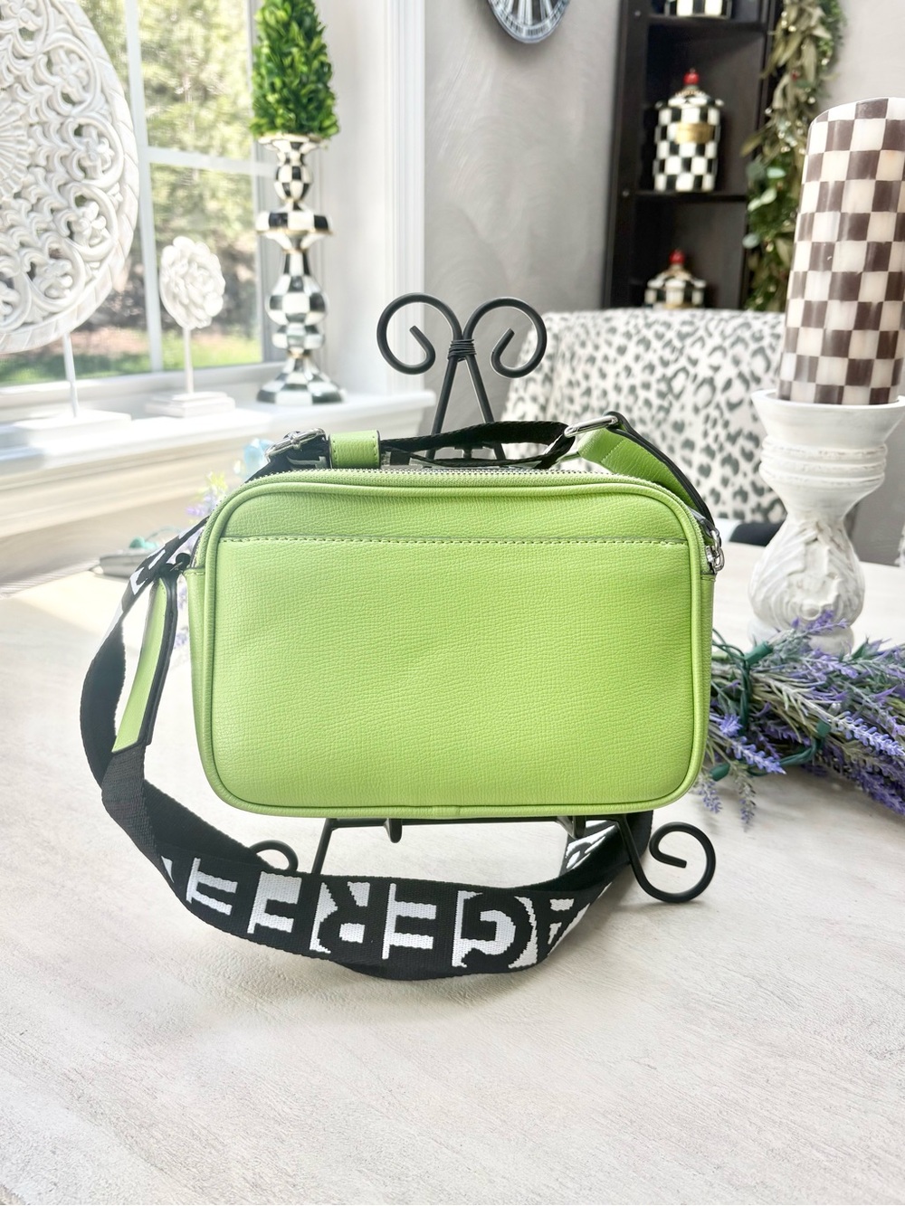 Karl Lagerfeld Crossbody💚 - Picture 4 of 8